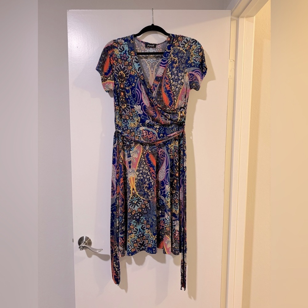 NWOT short sleeve Multicolor Patterned knee length Dress size large